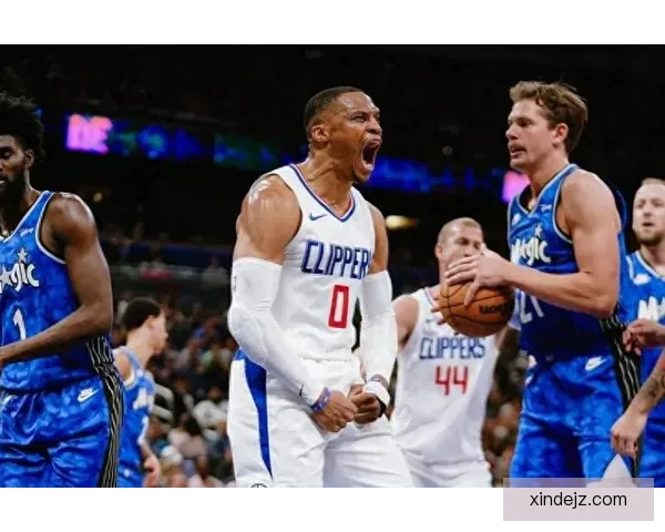 2014年季后赛快船与勇士恩怨对决掀起西部最激烈风暴篮球史诗